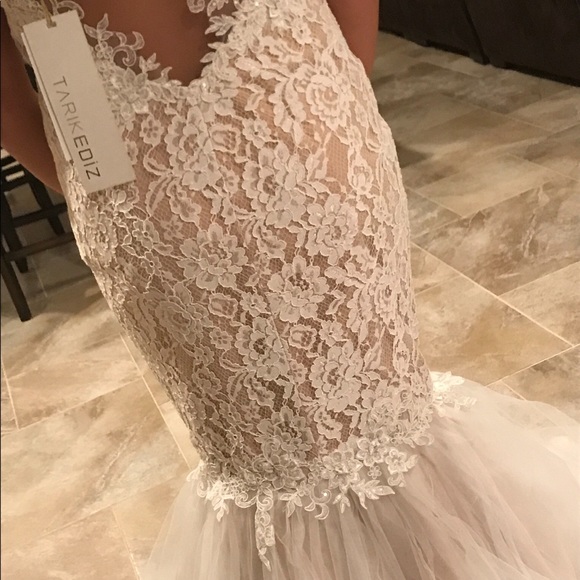 Tarik Ediz 92335 Ivory gown - Picture 4 of 8